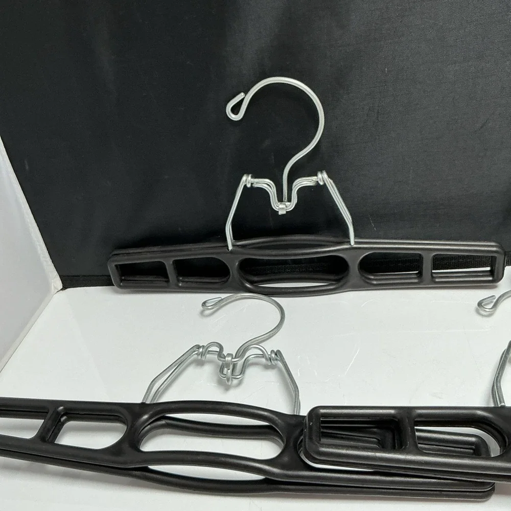Lot of 7 Vintage Tamor Style Plastic Clamp Hangers Black Pants Skirt Retro Set